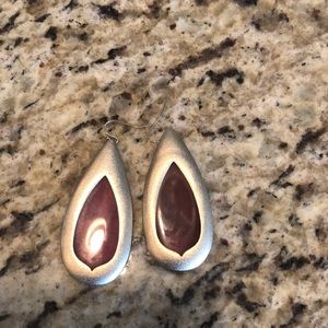 Kendra Scott- dark pink